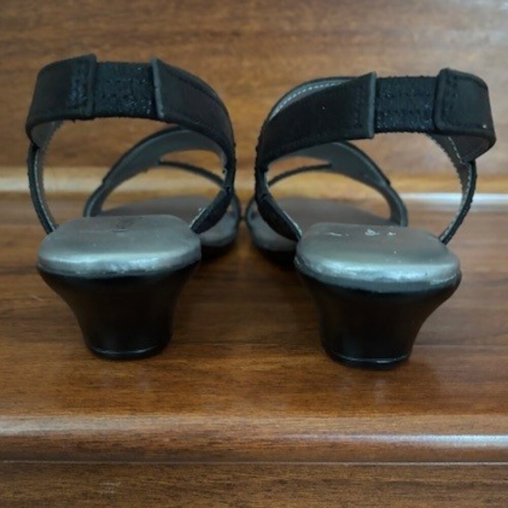 Karen Scott Elinna Strappy Slingback Sandals - Picture 5 of 7